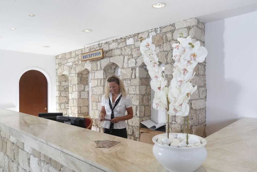 Kapetanios Aqua Resort Coral Bay Exterior foto